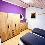 度假居 Luettje Deichvilla Backbord 多鲁姆纽菲尔德