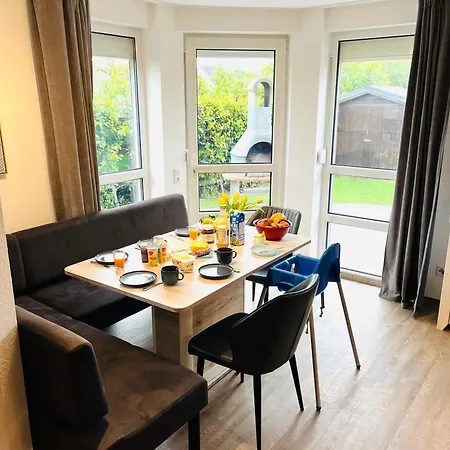Luettje Deichvilla Backbord Holiday home