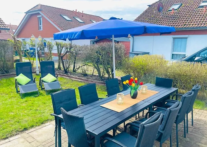 Holiday home Luettje Deichvilla Backbord Dorumer Neufeld