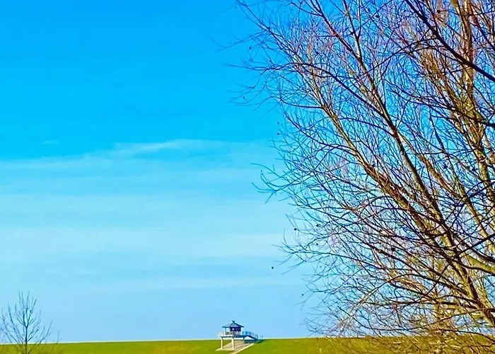 Luettje Deichvilla Backbord Holiday home Dorumer Neufeld